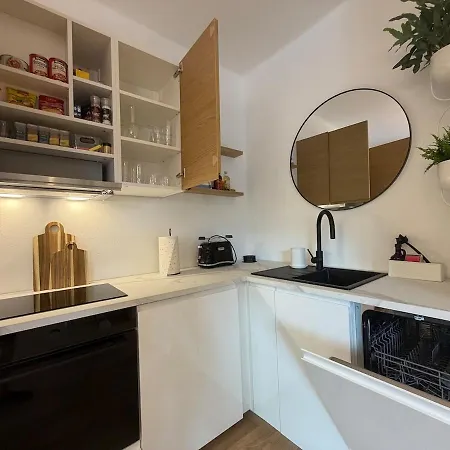 Blumental Church, Center Apartment
