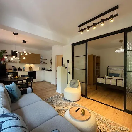 Apartment Blumental Church, Center